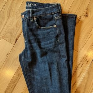 EUC American Eagle dark wash jeans size 10